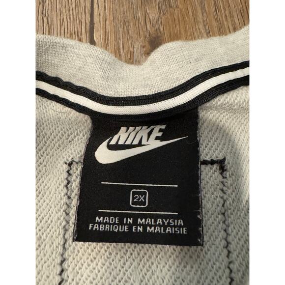 Nike Women’s Archive Retro Sweatshirt Size 2X - Picture 3 of 10
